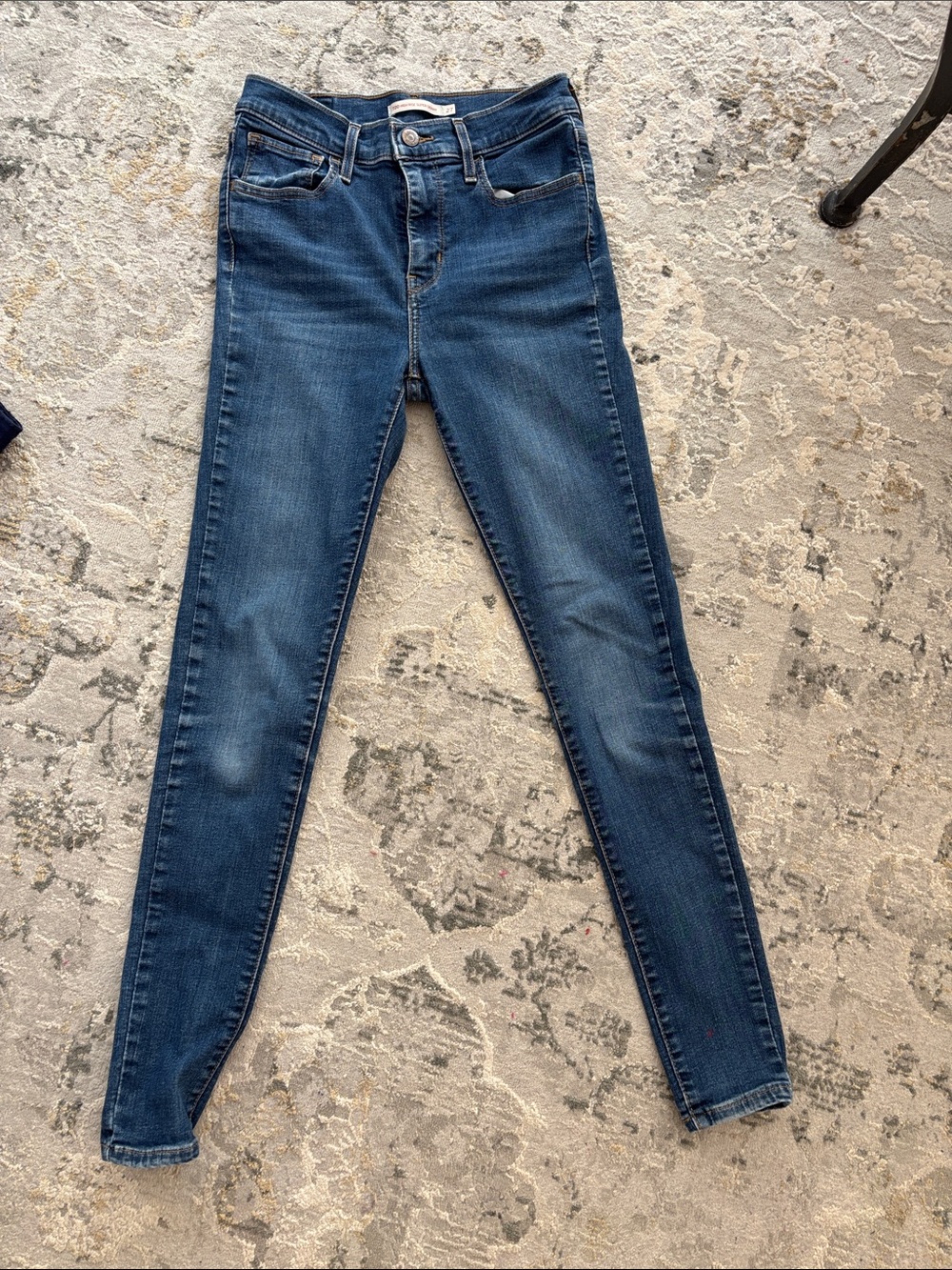 Levi's Women's Dark Wash High-Rise Skinny Jeans